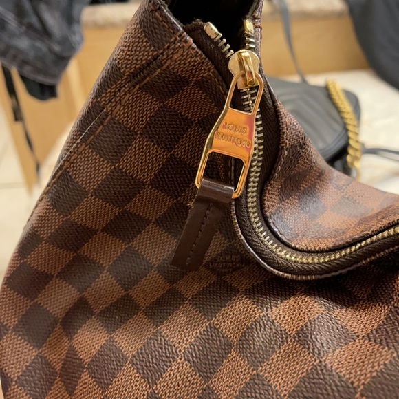 Louis Vuitton handbag - Picture 9 of 13